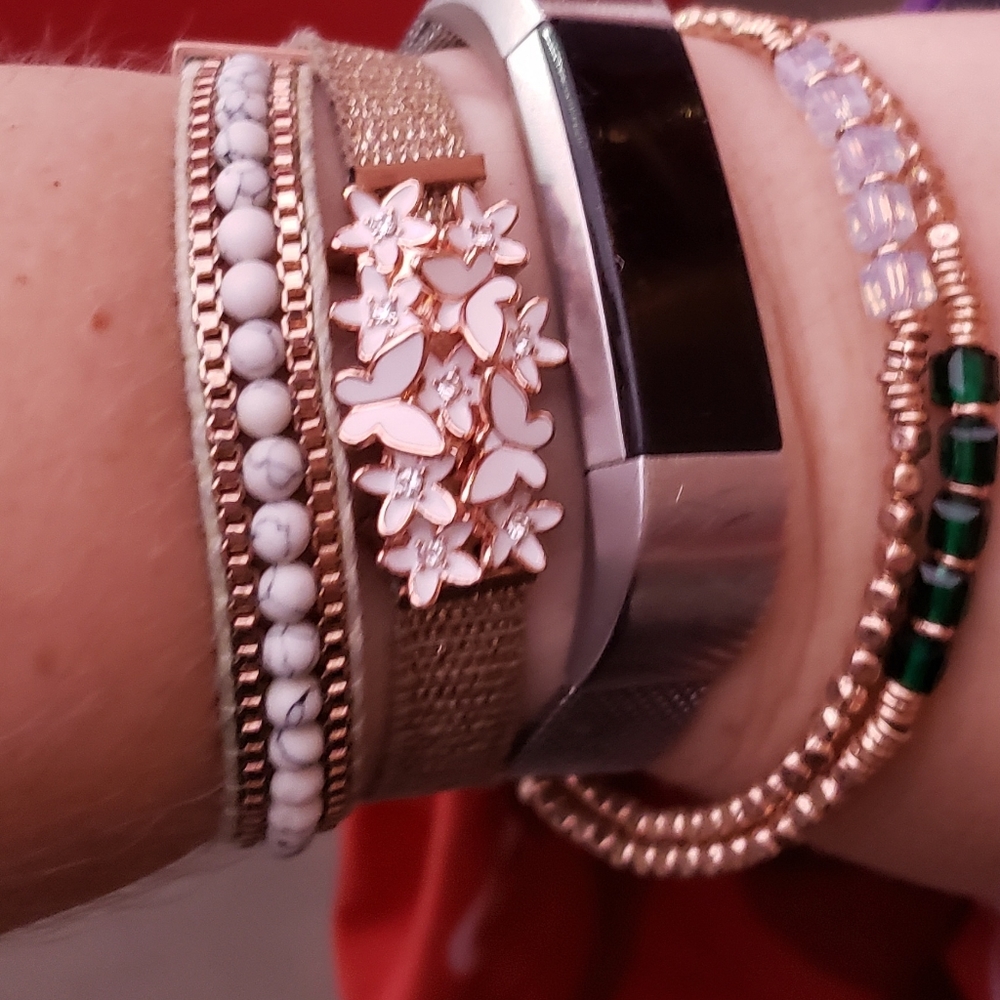 BNIB Double Wrap Rose Gold Howlite Bracelet